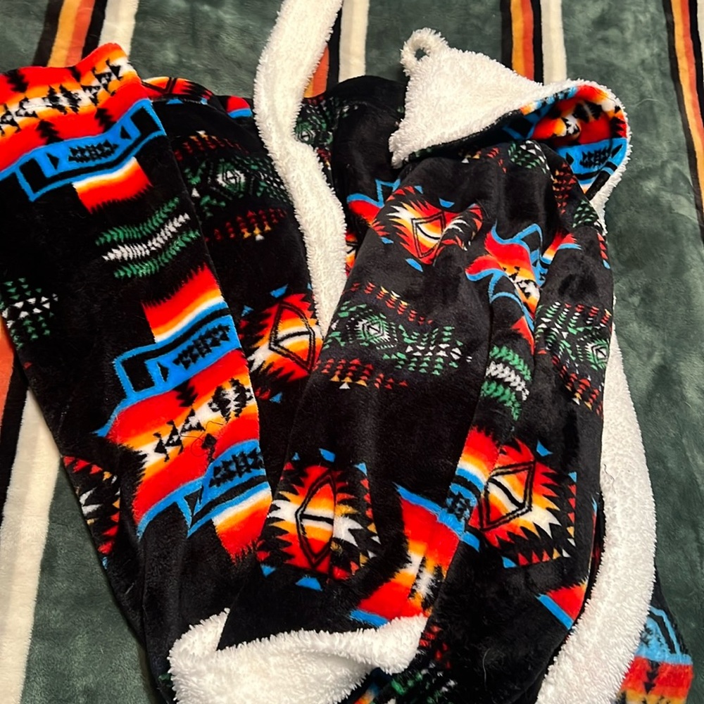 Pendleton style bathrobe Medium